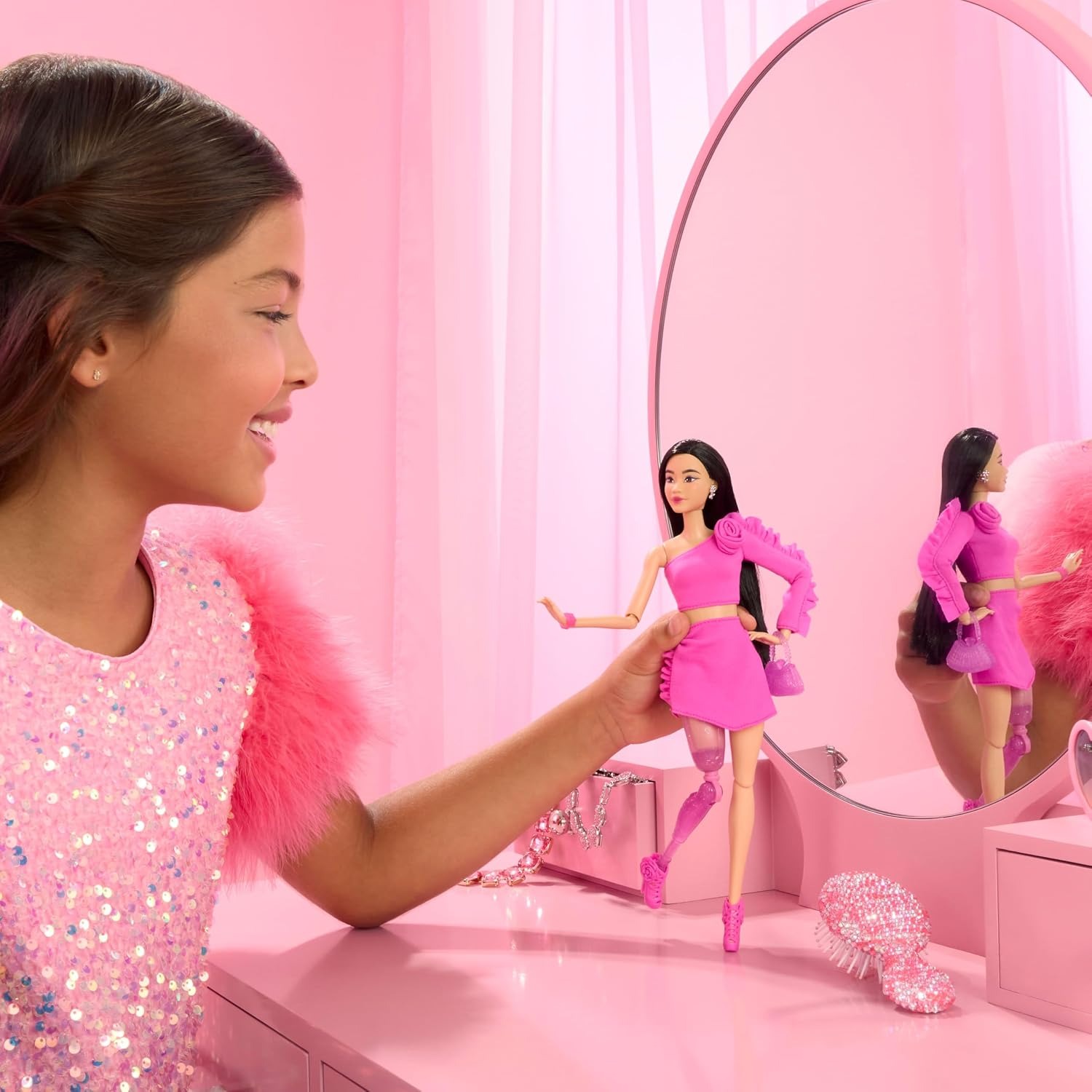 دمية باربي الأصلية من ماتيل بت - مراجعة Mattel Toy Barbie وسعره